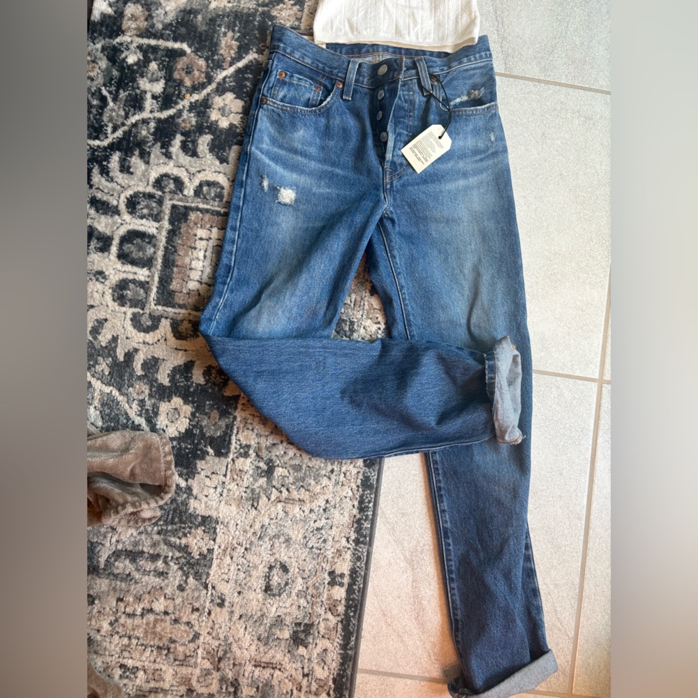 Women’s levi’s jeans size 24
